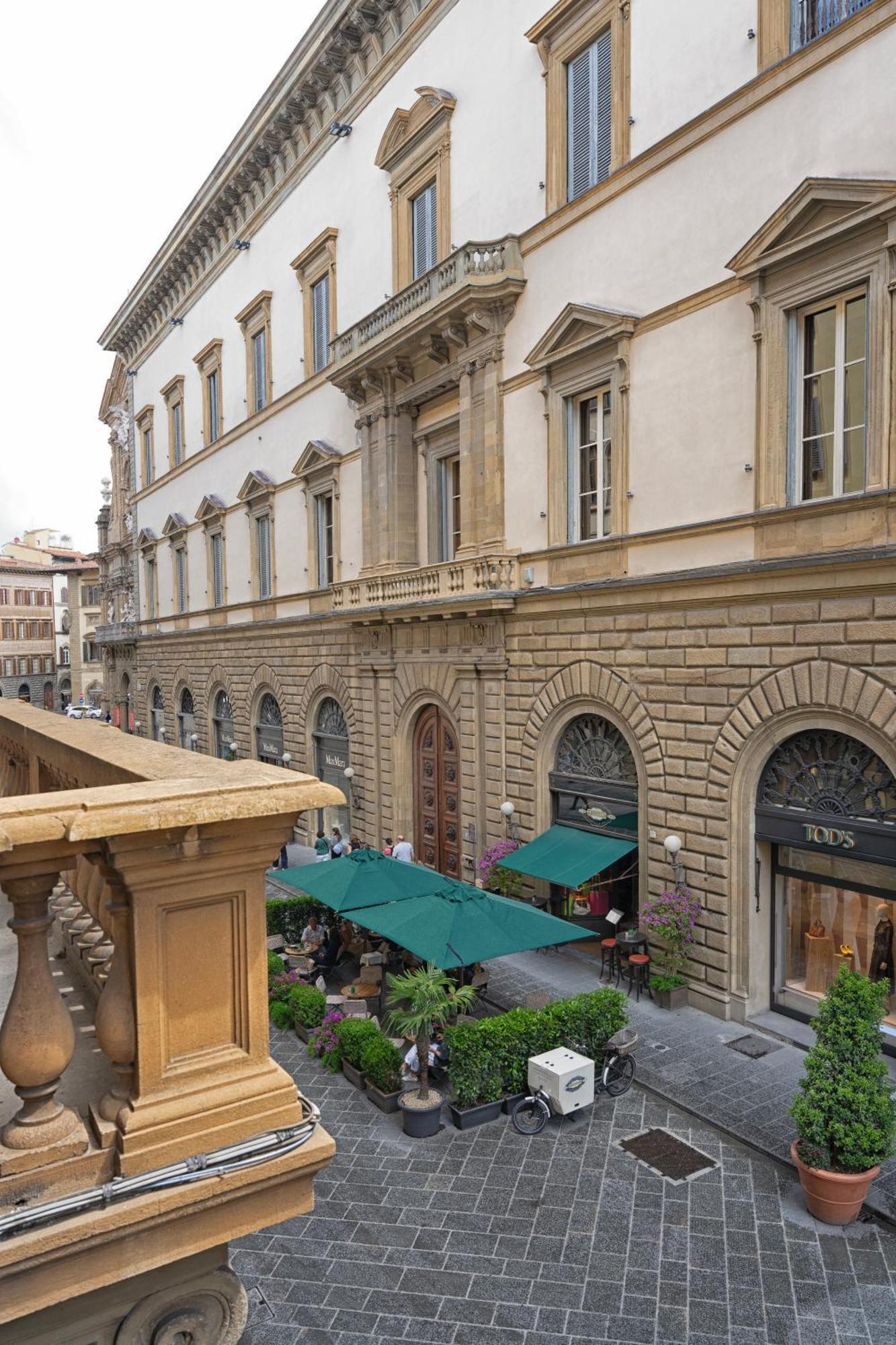 Tornabuoni Living Apartment Florence Exterior photo