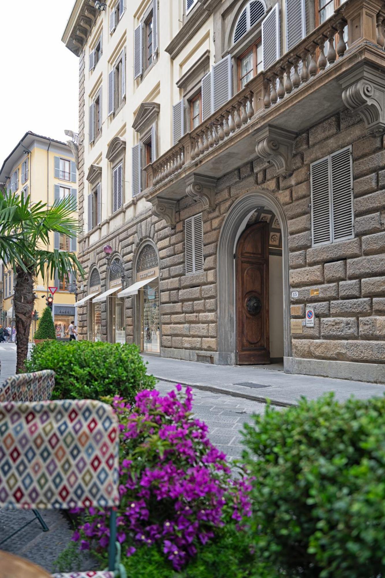 Tornabuoni Living Apartment Florence Exterior photo
