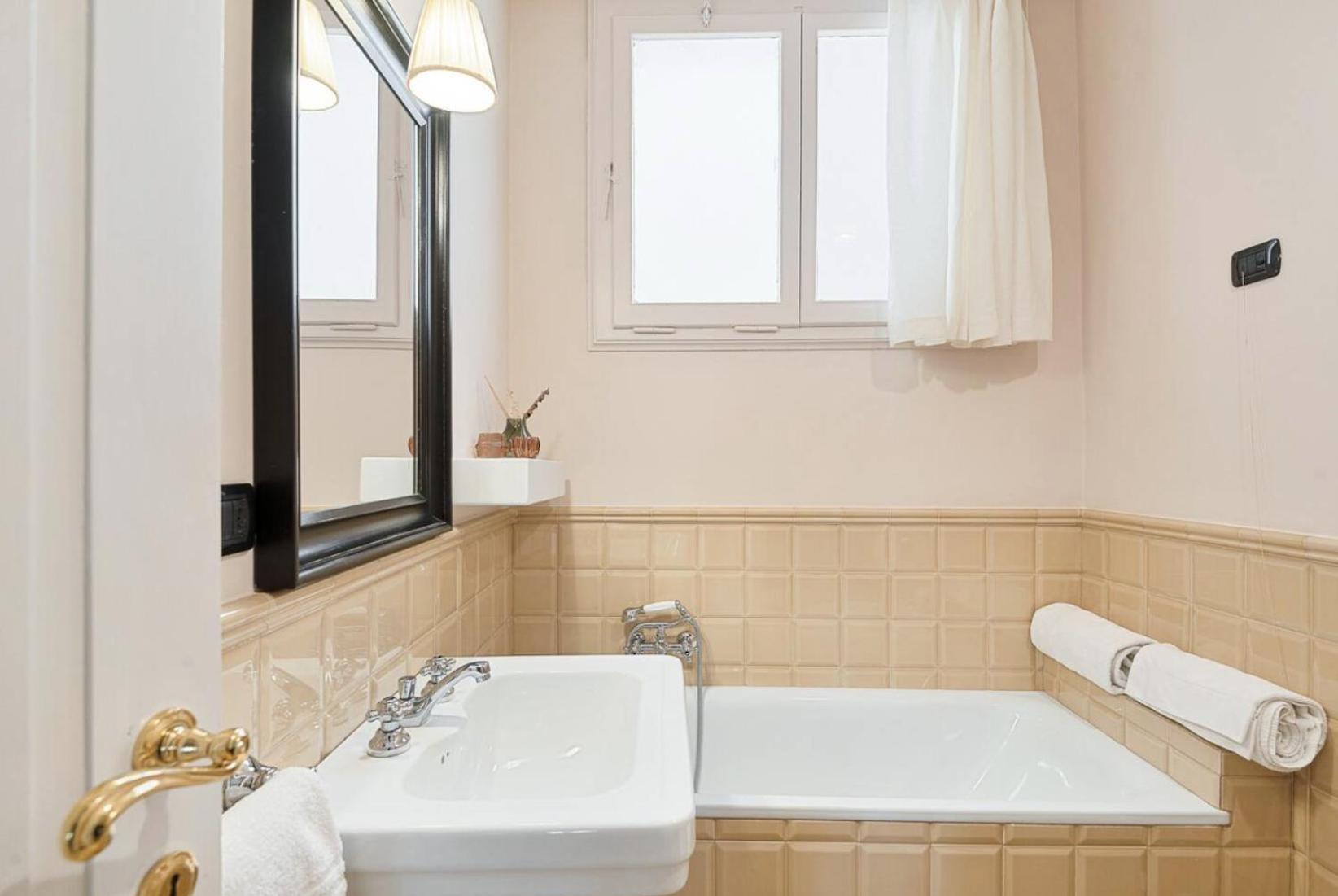 Tornabuoni Living Apartment Florence Exterior photo