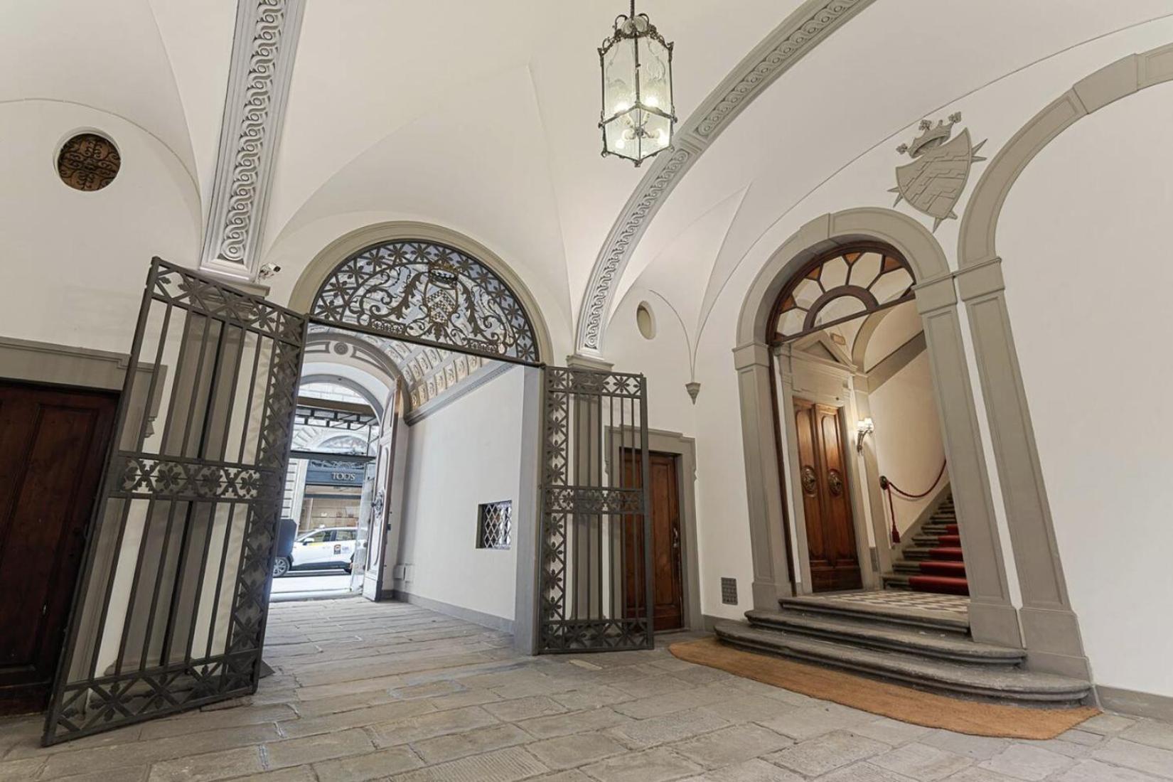 Tornabuoni Living Apartment Florence Exterior photo