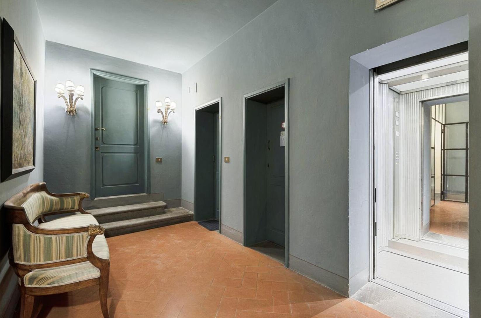 Tornabuoni Living Apartment Florence Exterior photo